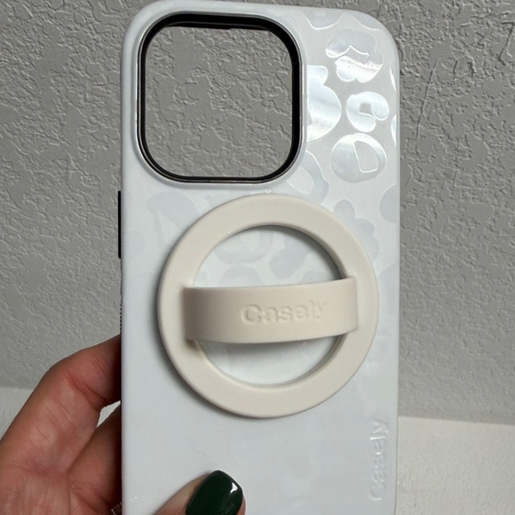 NEW-Casely White Leopard Print Phone Case - Picture 4 of 7